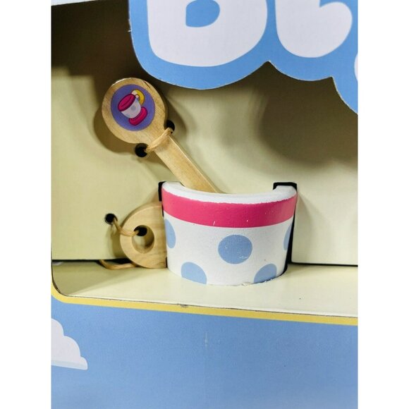 Bluey Wooden Tea Party Playset 20 Pieces - Picture 9 of 11